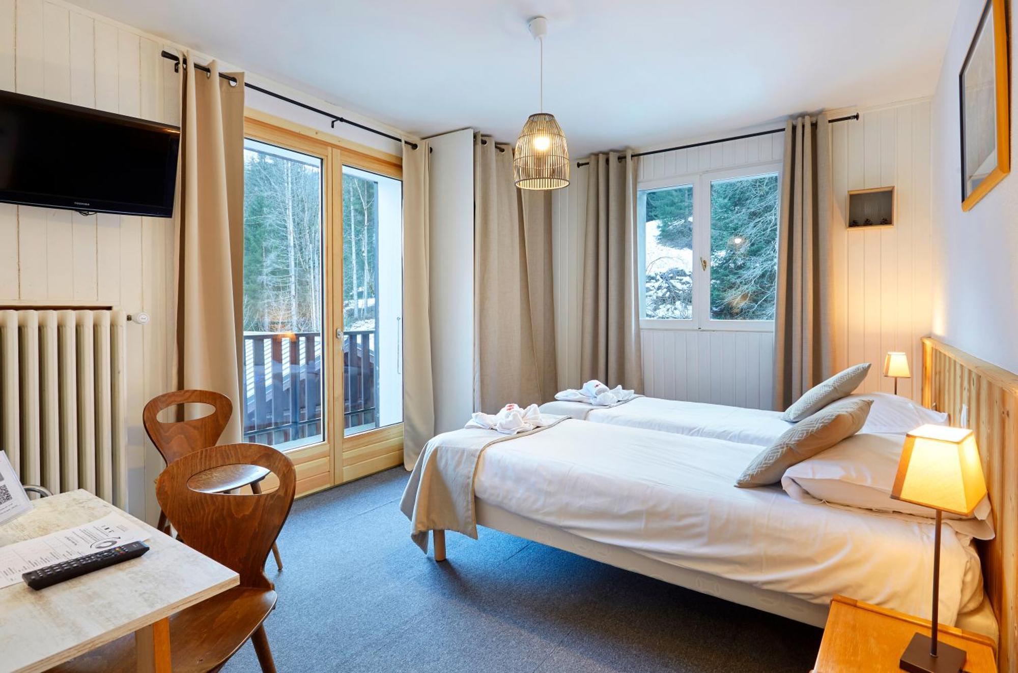 Hotel Eliova L'Eau Vive Шатель Экстерьер фото