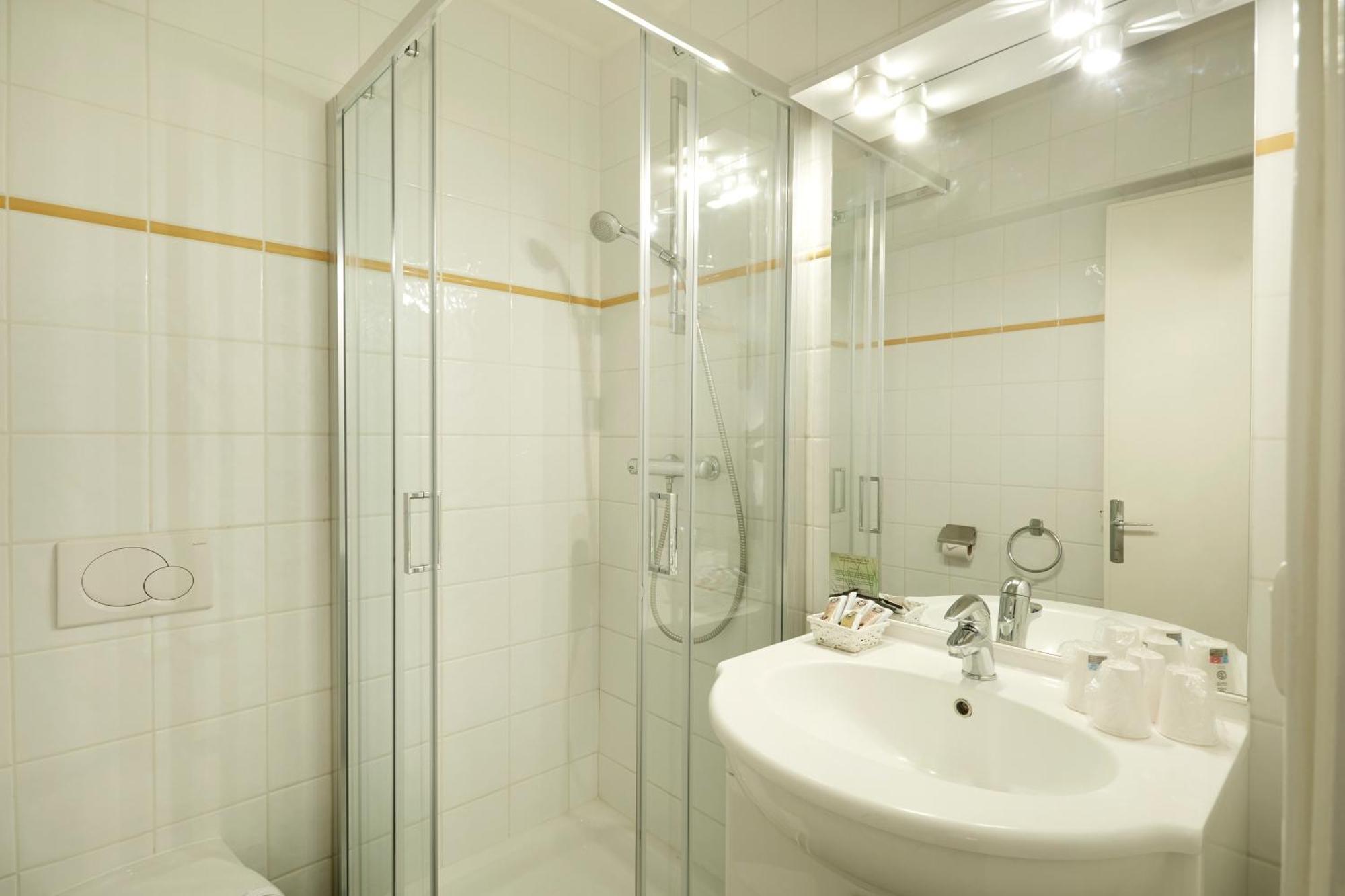 Hotel Eliova L'Eau Vive Шатель Экстерьер фото