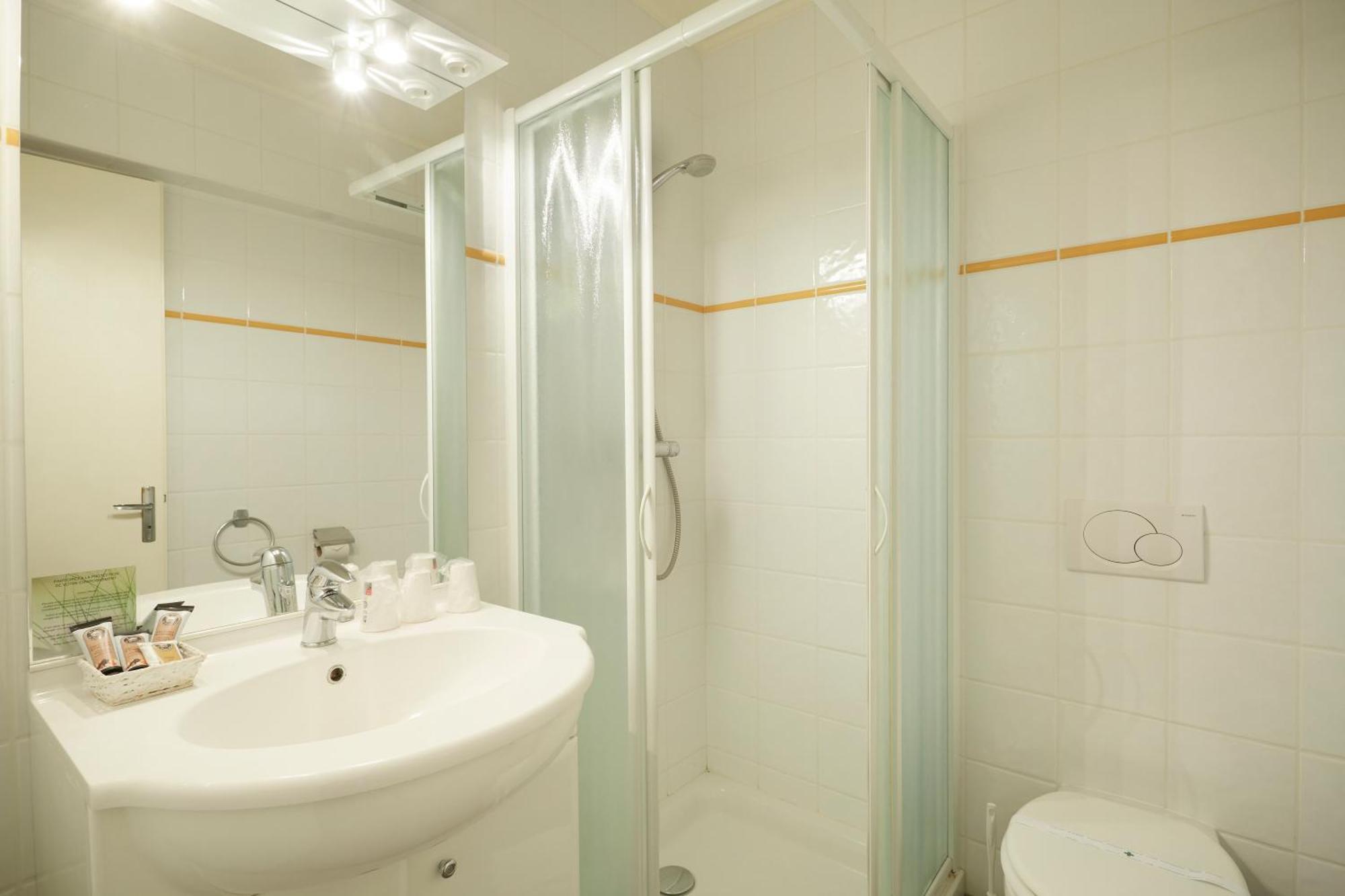 Hotel Eliova L'Eau Vive Шатель Экстерьер фото